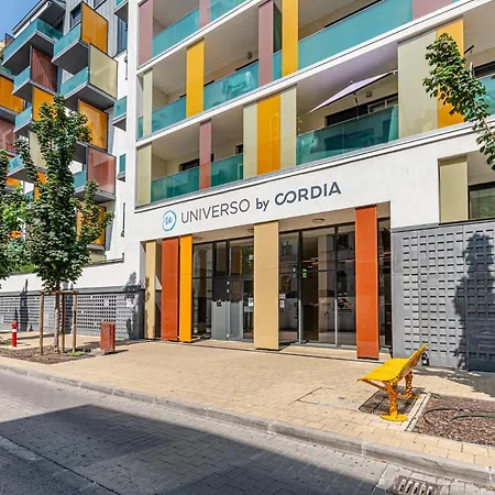 Universo Cordia Bb9 -with Balcony In Cozy Area