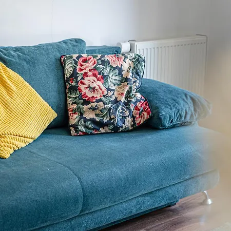 Universo Cordia Bb9 -with Balcony In Cozy Area Апартаменты