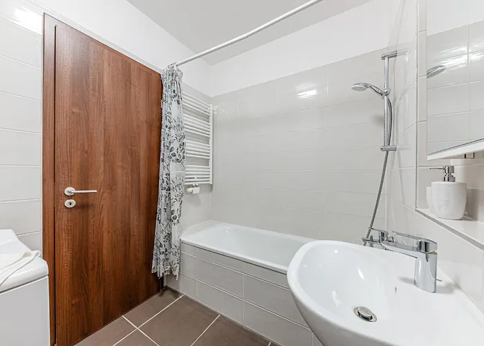 Universo Cordia Bb9 -with Balcony In Cozy Area * Budapest