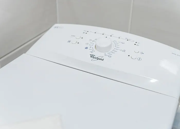 Universo Cordia Bb9 -with Balcony In Cozy Area * Budapest
