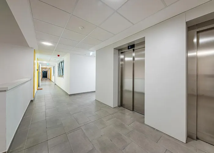 Universo Cordia Bb9 -with Balcony In Cozy Area Appartement