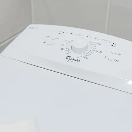 Universo Cordia Bb9 -with Balcony In Cozy Area * Budapeszt