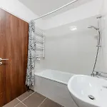 Universo Cordia Bb9 -with Balcony In Cozy Area * ブダペスト